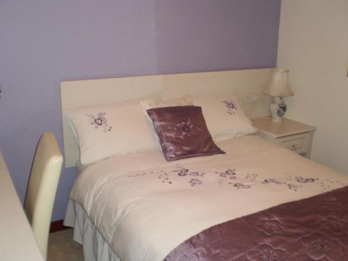 This photo about Shawlee Cottage shared on HyHotel.com