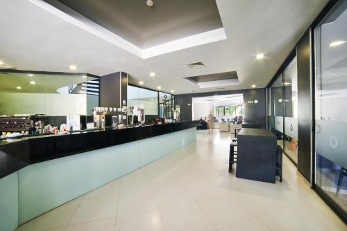 Храна и напитки, RR Alvor Baia Resort in Алвор Храна и напитки, RR Alvor Baia Resort in Алвор