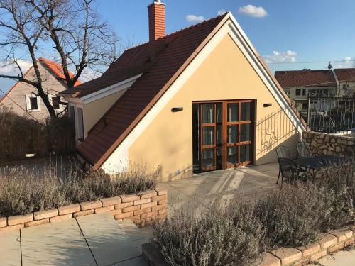 Vista exterior, cottage with private swimming pool in Pavlov Vista exterior, cottage with private swimming pool in Pavlov