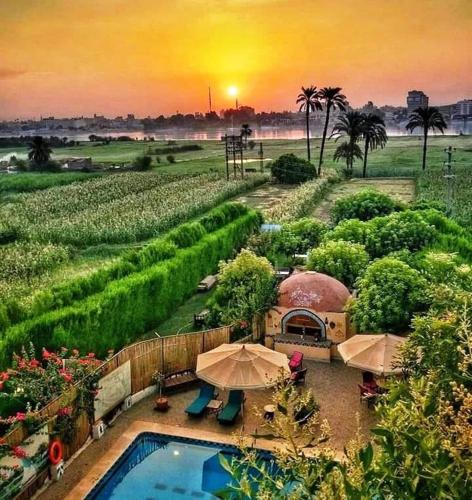 Nile Compound