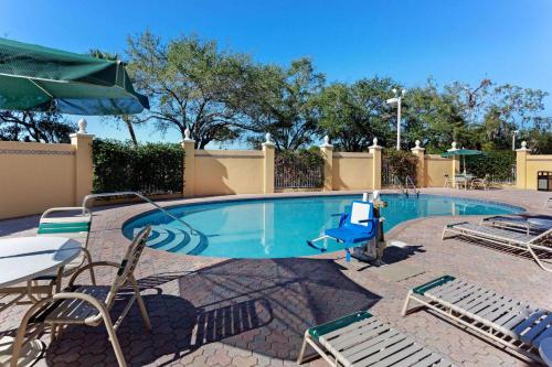 Instalaciones, La Quinta Inn & Suites by Wyndham Sarasota Downtown in Central Cocoanut Instalaciones, La Quinta Inn & Suites by Wyndham Sarasota Downtown in Central Cocoanut