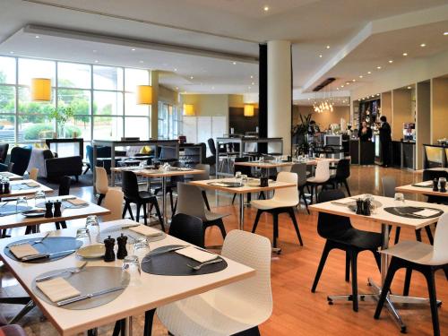 Food and beverages, ibis Melbourne Glen Waverley in Glen Waverley Food and beverages, ibis Melbourne Glen Waverley in Glen Waverley