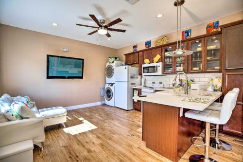 Modern Sun City Studio Near Deer Valley Golf in Sun City Modern Sun City Studio Near Deer Valley Golf in Sun City
