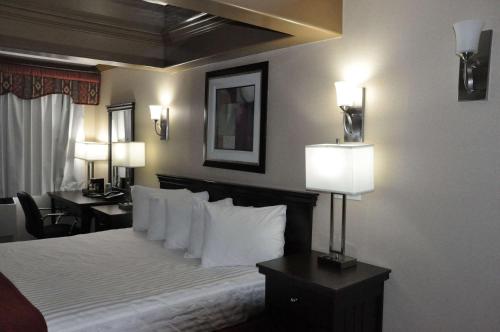 亞波次福溫德姆華美達酒店 (Ramada by Wyndham Abbotsford) in 阿伯茲福德 (BC) 亞波次福溫德姆華美達酒店 (Ramada by Wyndham Abbotsford) in 阿伯茲福德 (BC)