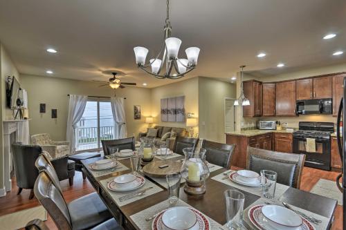 Lovely Rushville Home with Canandaigua Lake Views! in R&K斯基蘭治機場 Lovely Rushville Home with Canandaigua Lake Views! in R&K斯基蘭治機場