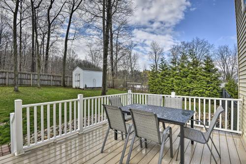 Lovely Rushville Home with Canandaigua Lake Views! in R&K斯基蘭治機場 Lovely Rushville Home with Canandaigua Lake Views! in R&K斯基蘭治機場