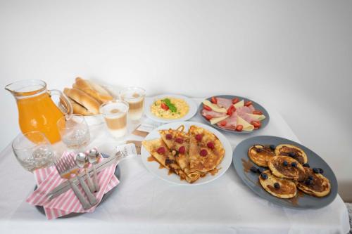 Food and beverages, VIP suite hotel Heinz in Plzen Food and beverages, VIP suite hotel Heinz in Plzen