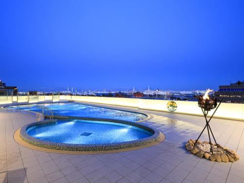 Piscina, APA Hotel & Resort Yokohama Bay Tower in Yokohama Piscina, APA Hotel & Resort Yokohama Bay Tower in Yokohama