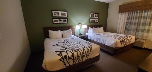 Sleep Inn & Suites Defuniak Springs - Crestview in Defuniak Springs (FL) Sleep Inn & Suites Defuniak Springs - Crestview in Defuniak Springs (FL)