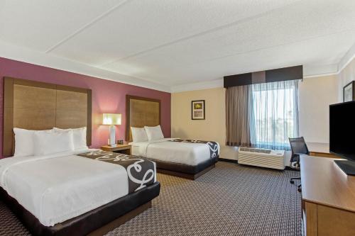 巴拿馬城溫德姆拉昆塔套房酒店 (La Quinta Inn & Suites by Wyndham Panama City) in 巴拿馬市 (FL) 巴拿馬城溫德姆拉昆塔套房酒店 (La Quinta Inn & Suites by Wyndham Panama City) in 巴拿馬市 (FL)