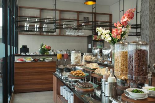 Aliments i begudes, favehotel Hasyim Ashari - Tangerang in Tangerang Aliments i begudes, favehotel Hasyim Ashari - Tangerang in Tangerang