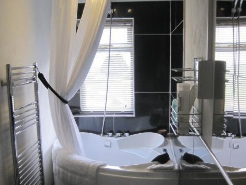 This photo about Hawk and Buckle shared on HyHotel.com