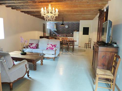 Shared lounge/TV area, Chateau De Matel in Roanne Shared lounge/TV area, Chateau De Matel in Roanne