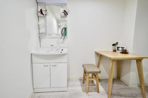 Guest House Re-worth Joshin1 2F in Nagoya Castle Guest House Re-worth Joshin1 2F in Nagoya Castle