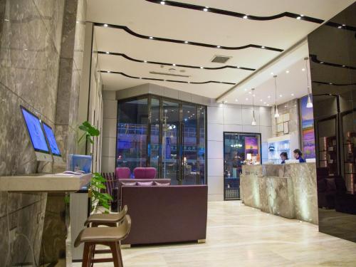 Lavande Hotels Longnan Changjiang Avenue in Longnan Lavande Hotels Longnan Changjiang Avenue in Longnan