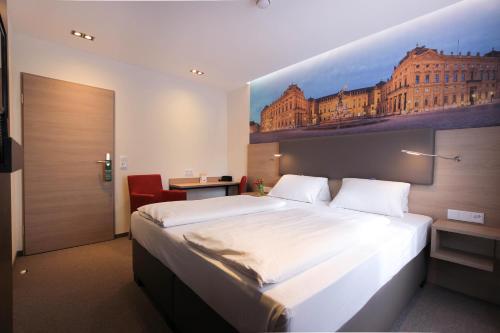 300m² Studio Kuća sa 21 privatnom kupaonicom u Altstadt
(City Hotel Wuerzburg) in Wurzburg 300m² Studio Kuća sa 21 privatnom kupaonicom u Altstadt
(City Hotel Wuerzburg) in Wurzburg