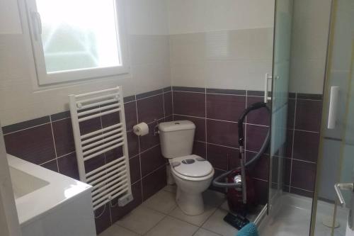 Bathroom, Les Echappees Belles - Studio entre ocean et foret in Saint-Martin-de-Seignanx Bathroom, Les Echappees Belles - Studio entre ocean et foret in Saint-Martin-de-Seignanx