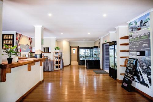 Restaurant, The Espiritu Hotel in Luganville Restaurant, The Espiritu Hotel in Luganville