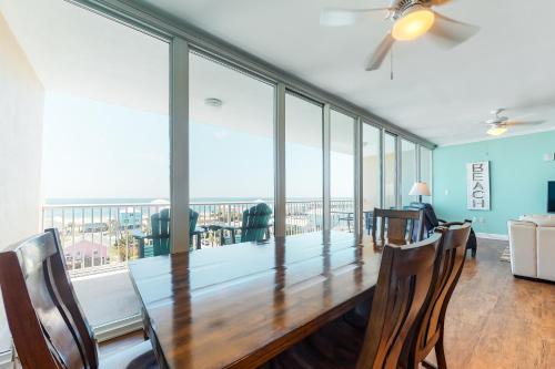 Sanibel Condominiums in Gulf Shores (AL) Sanibel Condominiums in Gulf Shores (AL)