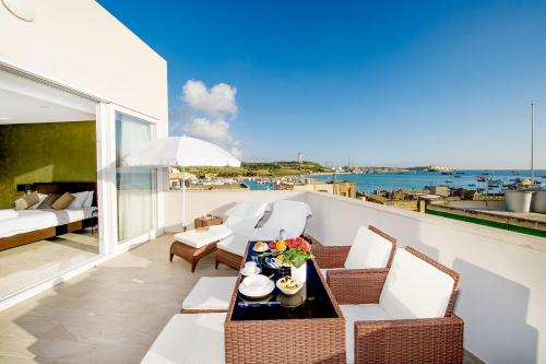 balkong/terrass, South Wind Guesthouse in Marsaxlokk balkong/terrass, South Wind Guesthouse in Marsaxlokk