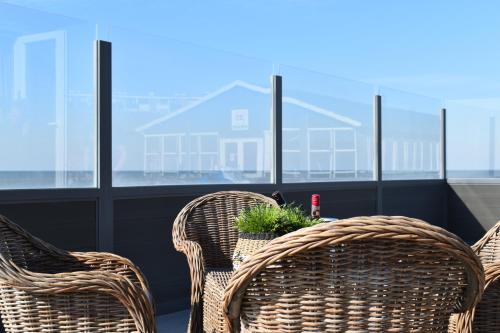 Exterior view, STRAND 21 hotelchalets in Zandvoort Waterfront Exterior view, STRAND 21 hotelchalets in Zandvoort Waterfront