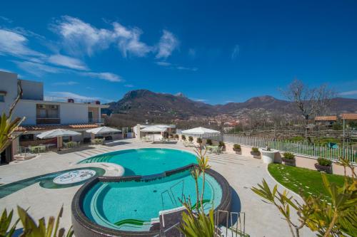 בריכת שחיה, Hotel le Rocce - Agerola, Amalfi Coast in אנגלורה בריכת שחיה, Hotel le Rocce - Agerola, Amalfi Coast in אנגלורה