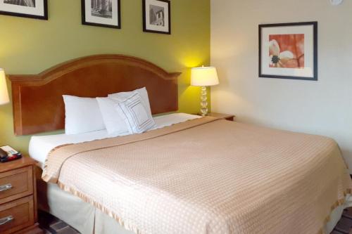 薩凡納花園酒店 (Savannah Garden Hotel) in 薩凡納 (GA) 薩凡納花園酒店 (Savannah Garden Hotel) in 薩凡納 (GA)