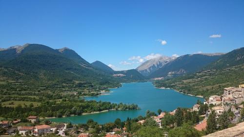 View, appartamento panoramico con parcheggio privato in Barrea View, appartamento panoramico con parcheggio privato in Barrea