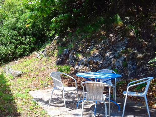 ระเบียง/ชานเรือน, Gite Valousset pour 2-4 personnes dans les montagnes de l'Ardeche in อาเลส์ ระเบียง/ชานเรือน, Gite Valousset pour 2-4 personnes dans les montagnes de l'Ardeche in อาเลส์