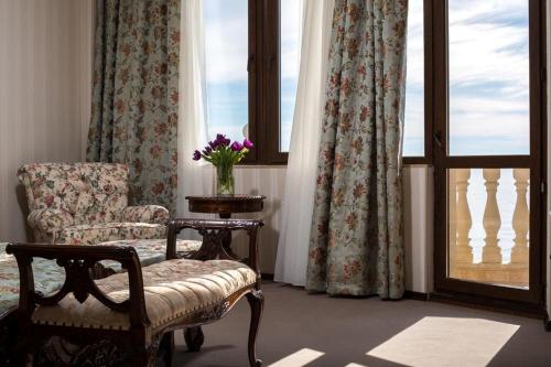 Dolphin Resort Hotel & Conference in Sochi Dolphin Resort Hotel & Conference in Sochi