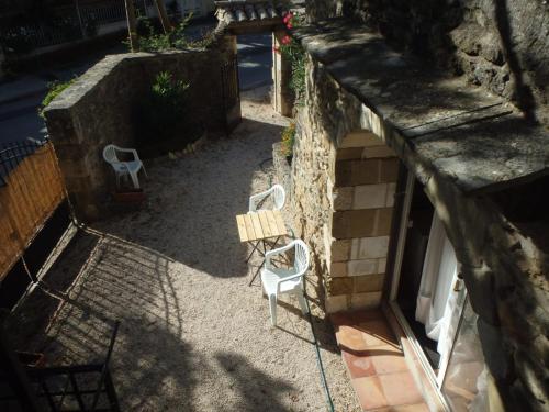 المرافق, Studio-gîte Chauvet III Le Prieuré d'Orniols (Studio-gite Chauvet III Le Prieure d'Orniols) in Goudargues المرافق, Studio-gîte Chauvet III Le Prieuré d'Orniols (Studio-gite Chauvet III Le Prieure d'Orniols) in Goudargues