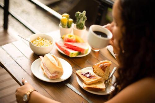 Food and beverages, Che Lagarto Hostel Ipanema in Ipanema Food and beverages, Che Lagarto Hostel Ipanema in Ipanema