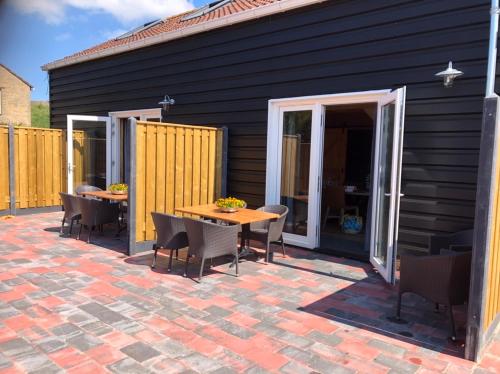 Balcony/terrace, Slaperij Salud! Studios & appartementen in Schouwen-Duiveland Balcony/terrace, Slaperij Salud! Studios & appartementen in Schouwen-Duiveland