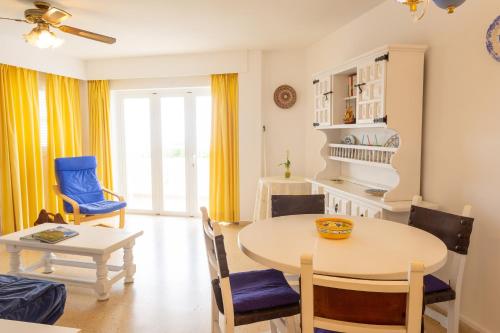 해밀턴 코트 (Hamilton Court) in 메노르카 해밀턴 코트 (Hamilton Court) in 메노르카