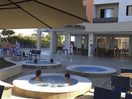 Swimming pool, Alta Vista Thermas Resort in Caldas Novas Swimming pool, Alta Vista Thermas Resort in Caldas Novas