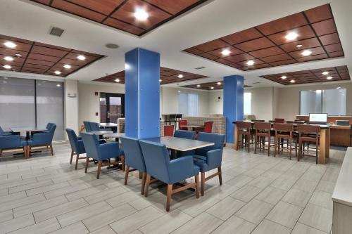 طعام و مشروبات, Holiday Inn Express Socorro By IHG in Socorro طعام و مشروبات, Holiday Inn Express Socorro By IHG in Socorro