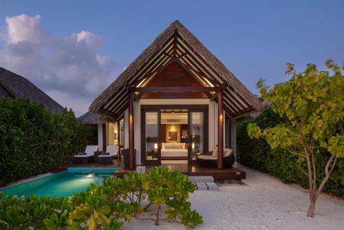 Balcony/terrace, Heritance Aarah - Premium All Inclusive - 40 Minutes away from Male by Seaplane in Raa Atoll Balcony/terrace, Heritance Aarah - Premium All Inclusive - 40 Minutes away from Male by Seaplane in Raa Atoll