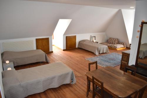 Les Distinguées - L Ayral (Les Distinguees - L Ayral) in Laissac Les Distinguées - L Ayral (Les Distinguees - L Ayral) in Laissac