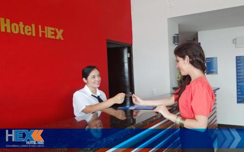Лобби, Hotel Hex Esteli in Эстели Лобби, Hotel Hex Esteli in Эстели