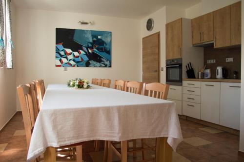 Létesítmények, Sklep Lada in Moravsky Zizkov Létesítmények, Sklep Lada in Moravsky Zizkov