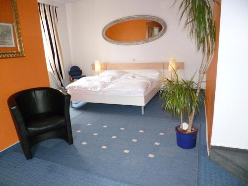 Hotel Restaurant Marbella in มินเดิน Hotel Restaurant Marbella in มินเดิน
