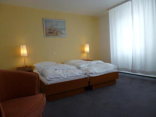 Hotel Restaurant Marbella in มินเดิน Hotel Restaurant Marbella in มินเดิน