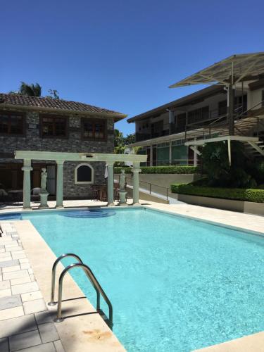 Swimming pool, Hotel Vista De Golf, San Jose Aeropuerto, Costa Rica in Heredia Swimming pool, Hotel Vista De Golf, San Jose Aeropuerto, Costa Rica in Heredia