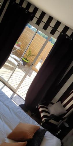 Le cosy de sarah in Bordeaux-Saint-Clair Le cosy de sarah in Bordeaux-Saint-Clair