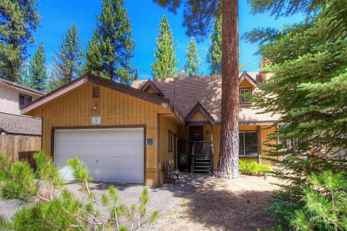 Bambis Bunkhouse by Lake Tahoe Accommodations South Lake Tahoe