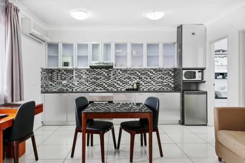 Comfort Inn & Suites Burwood in Strathfield Comfort Inn & Suites Burwood in Strathfield