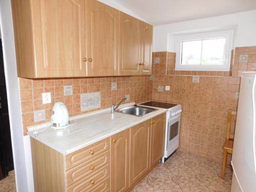 ห้องครัว, Pension U Mojmira in โรคีท์นิซ นาด จิเซรู ห้องครัว, Pension U Mojmira in โรคีท์นิซ นาด จิเซรู