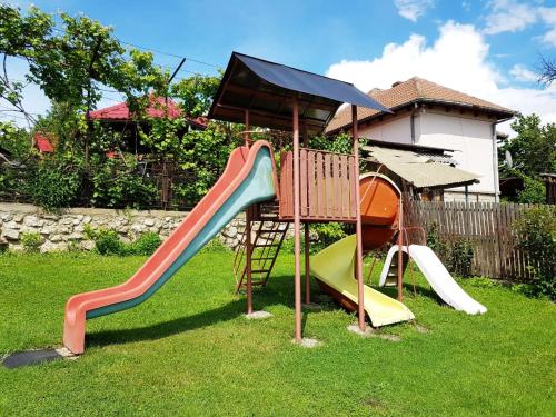 Pensiunea Dana in Horezu Pensiunea Dana in Horezu