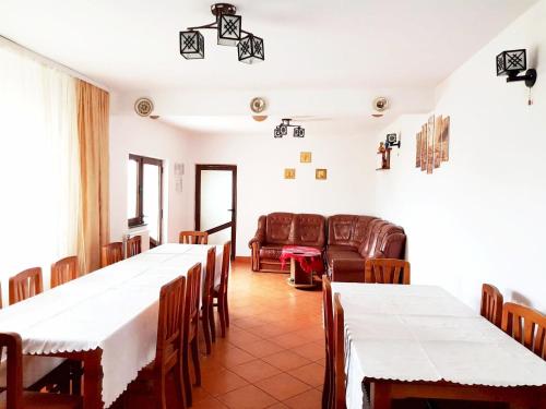 Pensiunea Dana in Horezu Pensiunea Dana in Horezu