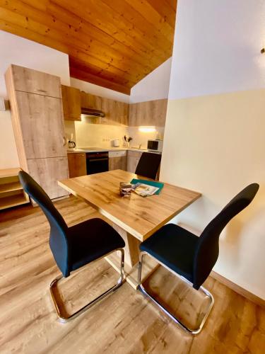 Instalaciones, Appartement Pension St. Sebastian in Pettneu Am Arlberg Instalaciones, Appartement Pension St. Sebastian in Pettneu Am Arlberg